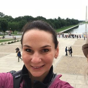 Meet your Posher, Stefanie